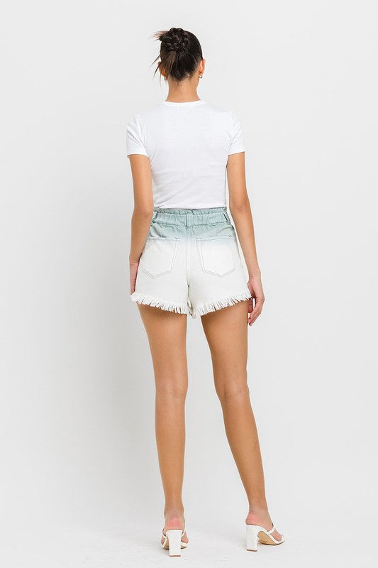 Shorts degradados de talle muy alto con cinturilla paperbag