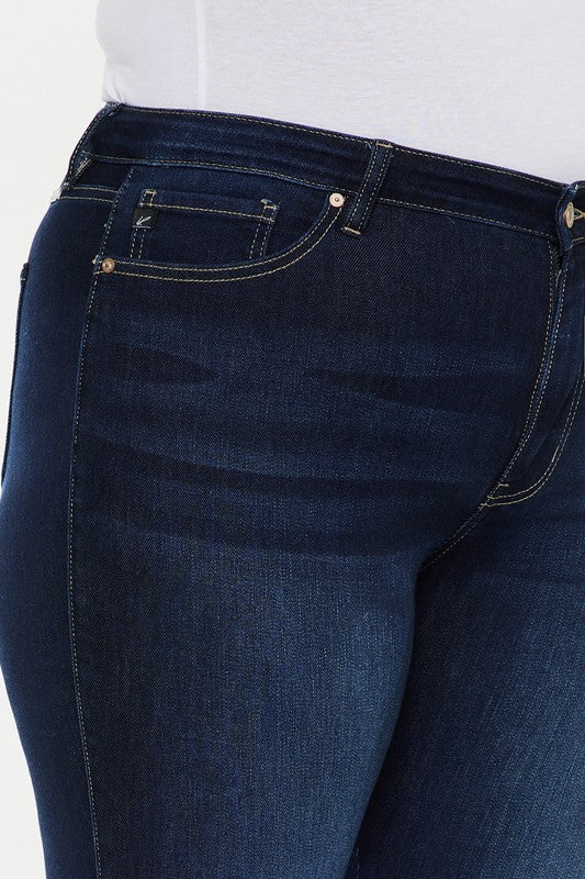 Jeans ajustados con tobillos y talle alto