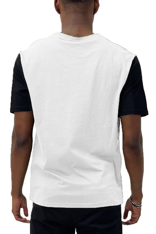 Camiseta de manga corta con bloques de color