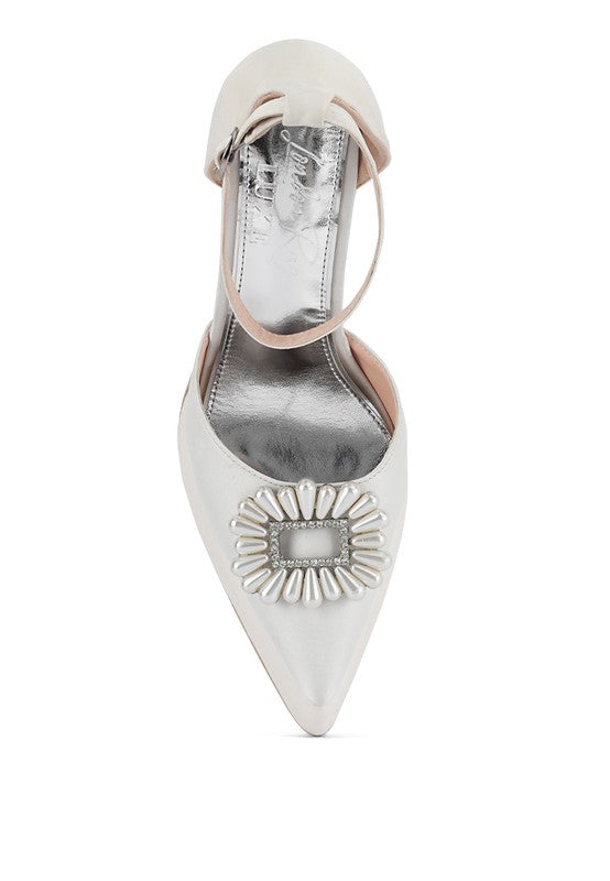 Sandalias de tacón cuadrado con detalle de broche de perlas Maeissa